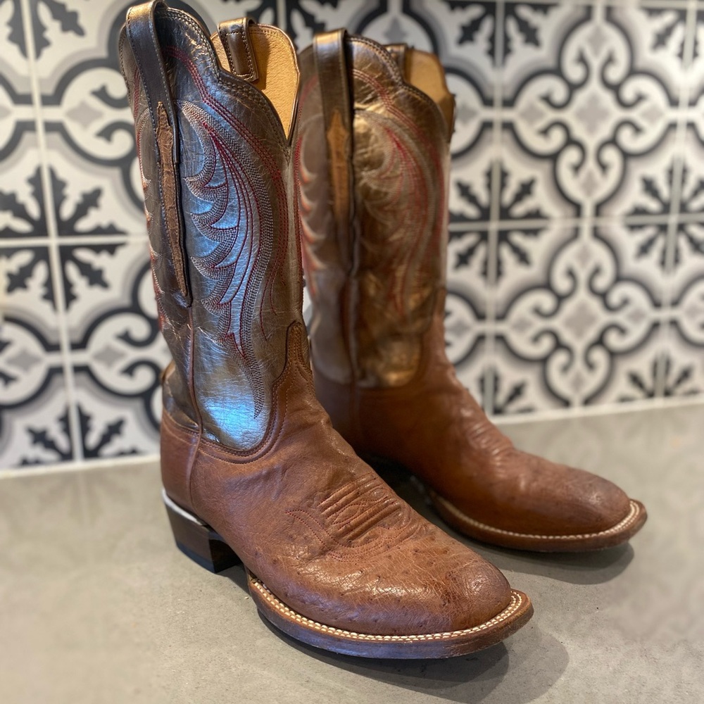 Like New Women’s Smooth Ostrich Lucchese Boots!!